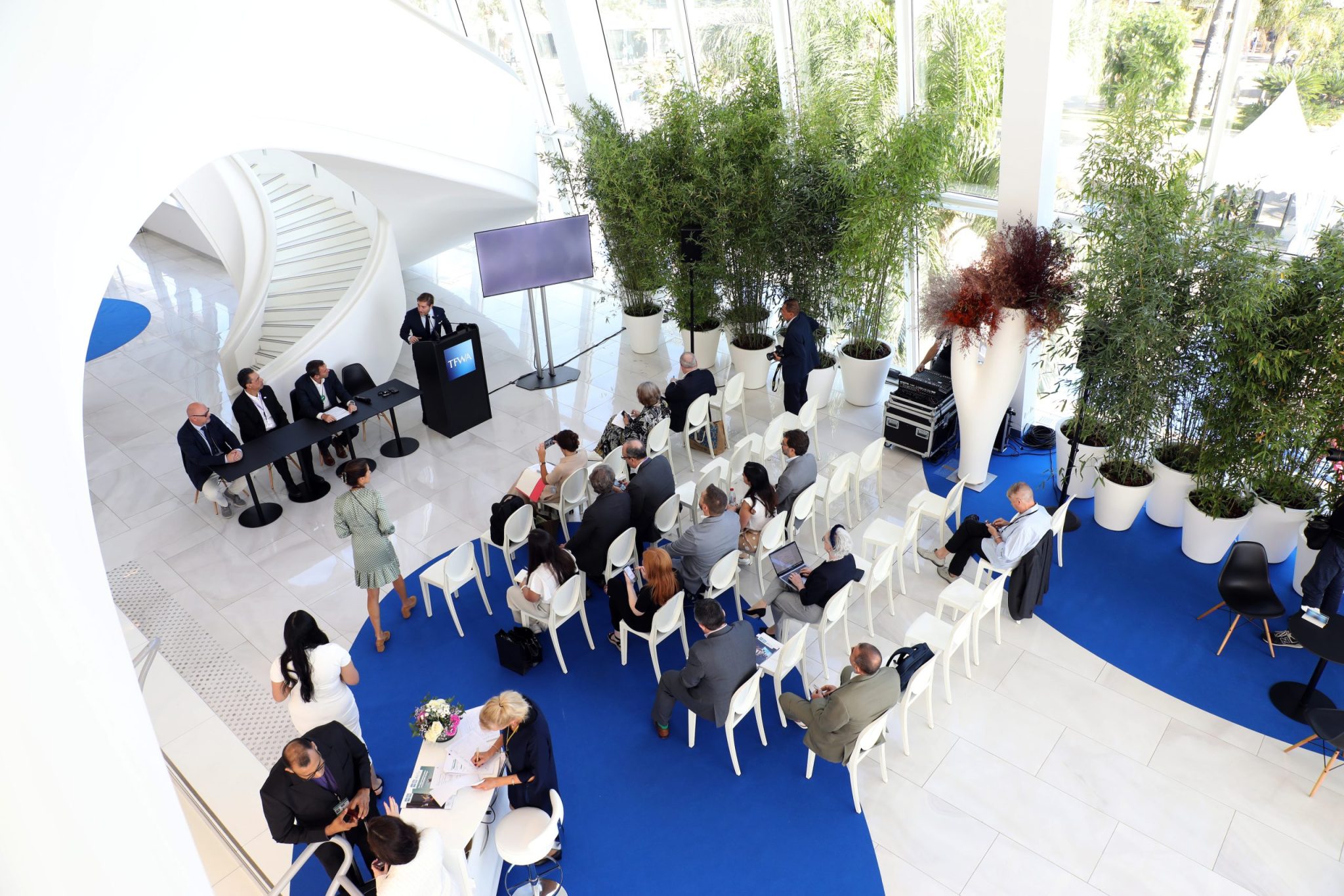 129-©Nathalie_Oundjian_TFWA-2024