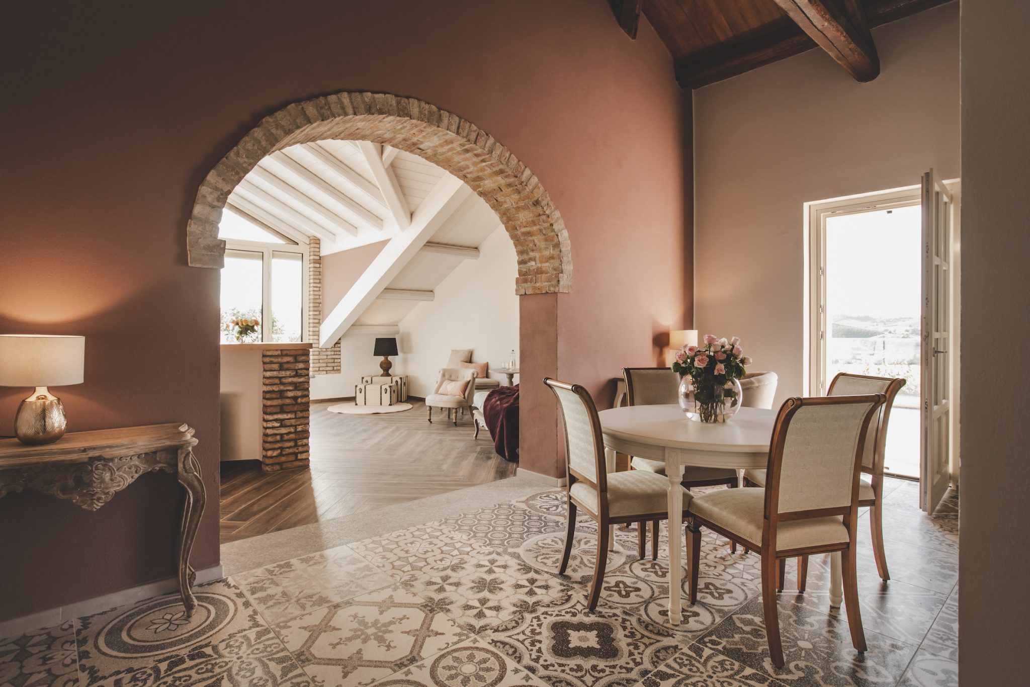 ALMARANTO SUITE 1