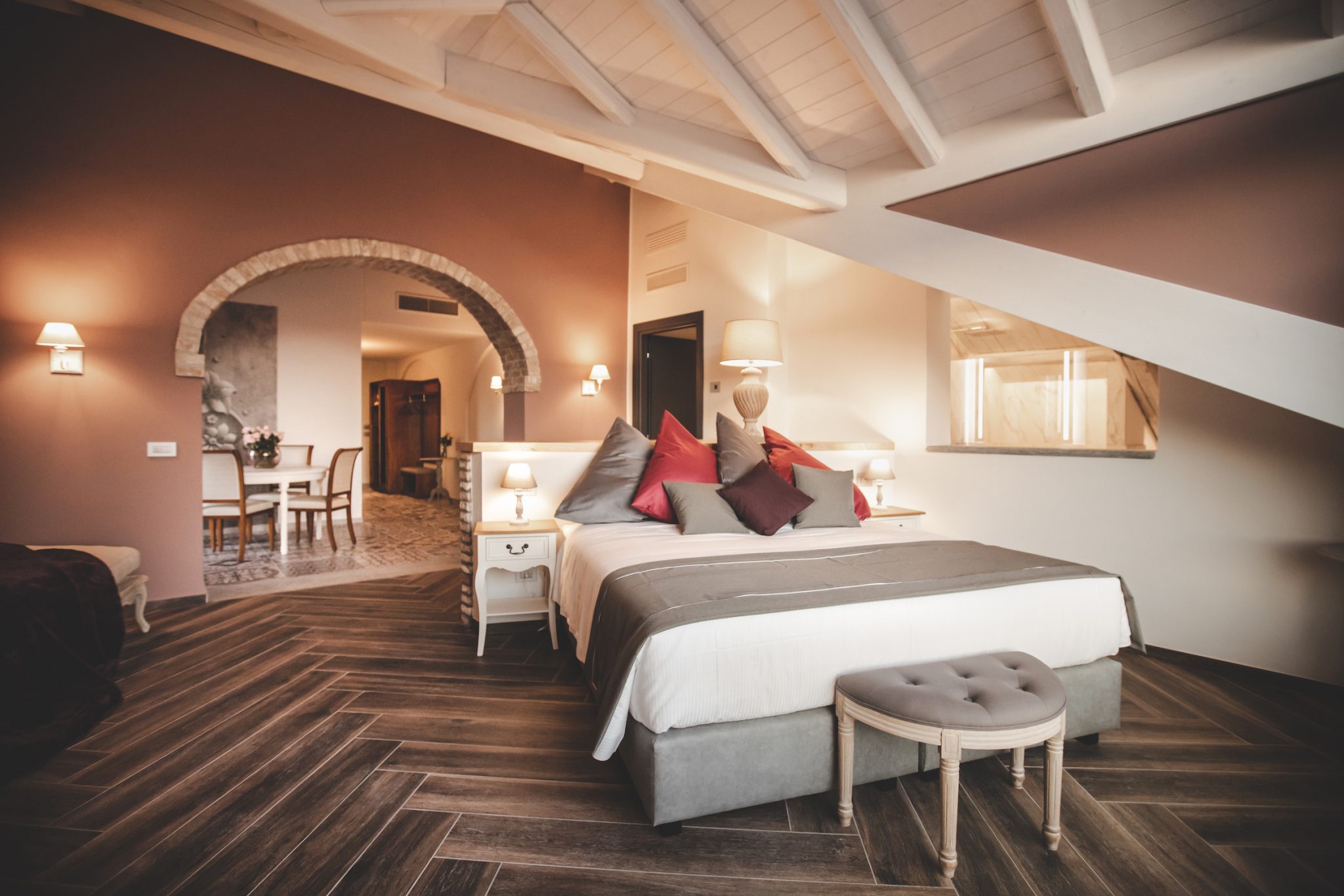 ALMARANTO SUITE 2