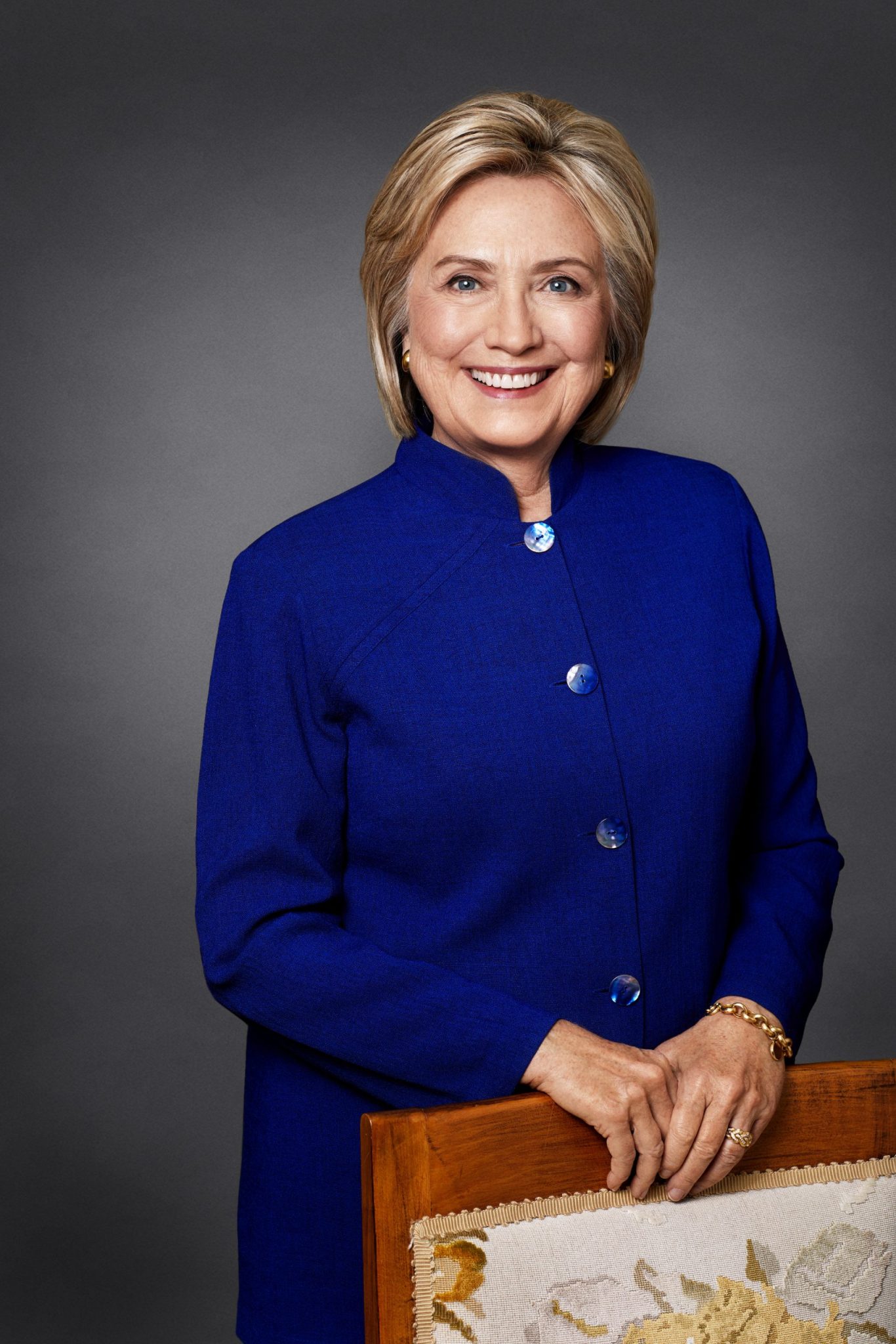 HRClinton Face Photo 2018 (1)